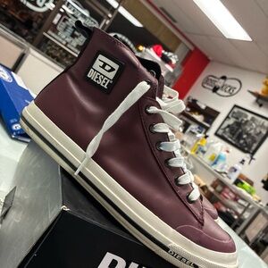 Diesel Men's Burgundy High-Top Sneakers Pre Owned SZ 8.5 Used W/BOX